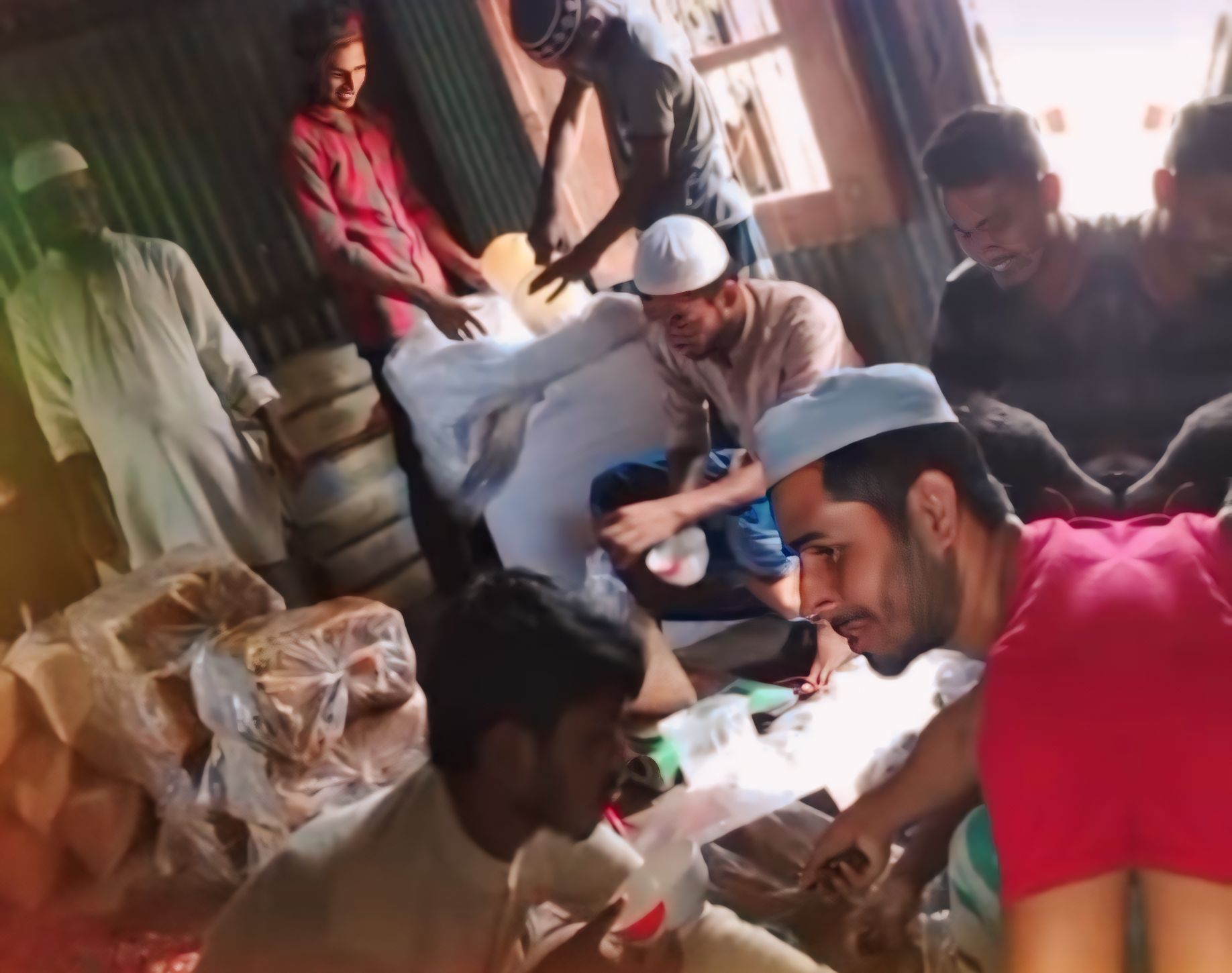 ইফতার সামগ্রী বিতরণ কর্মসূচি