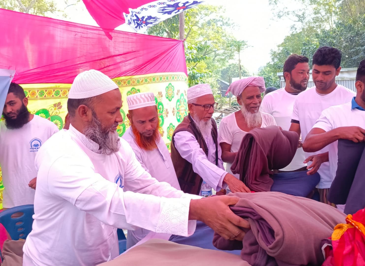 শীতবস্ত্র বিতরণ